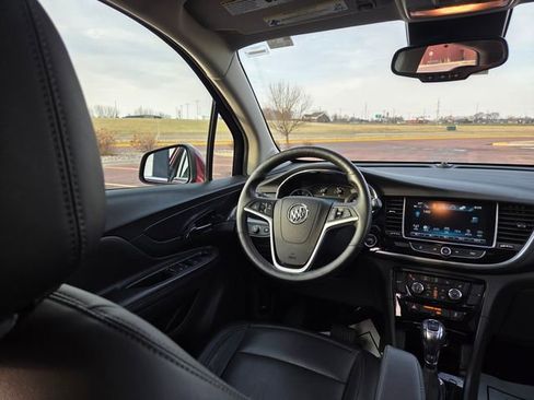Used 2019 Buick Encore Essence AWD/4WD image 55