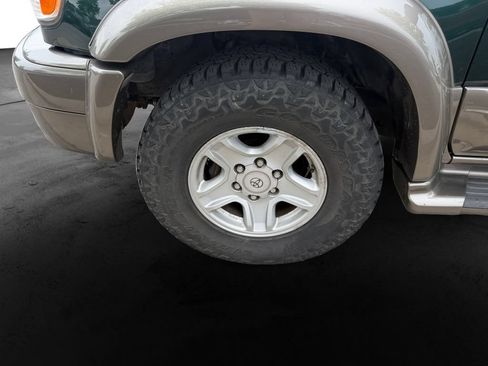 Used 2000 Toyota 4Runner Limited AWD/4WD image 11