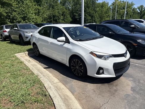 Used 2015 Toyota Corolla S FWD image 5
