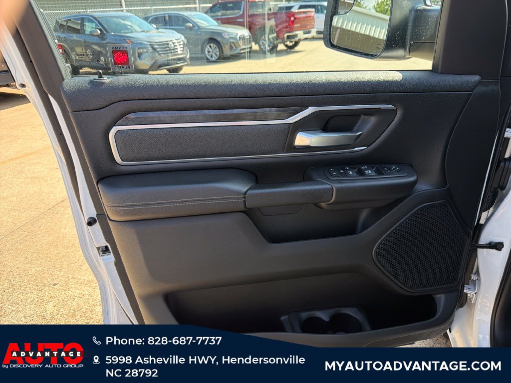 Used 2022 RAM 1500 Big Horn AWD/4WD image 7
