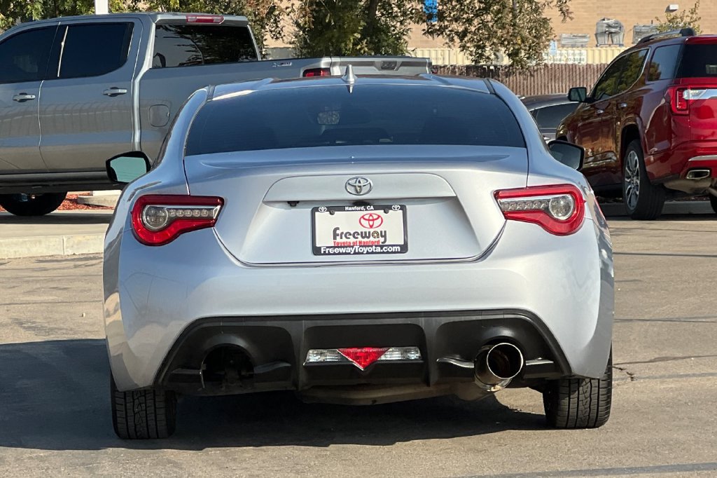 Certified 2017 Toyota 86 RWD image 6