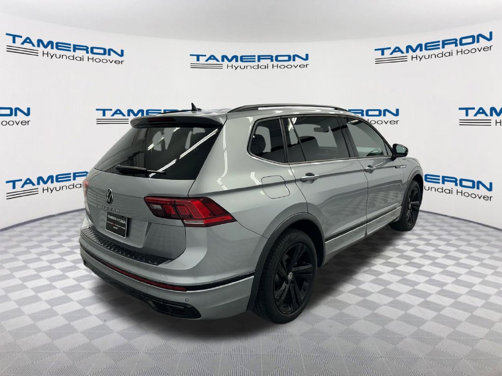 Used 2024 Volkswagen Tiguan SE R-Line FWD image 5