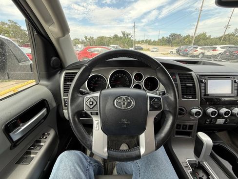 Used 2016 Toyota Sequoia Limited AWD/4WD image 22