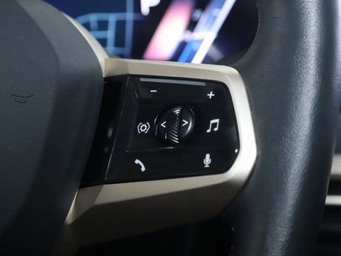 Used 2026 BMW iX xDrive45 w/ Premium Package image 22