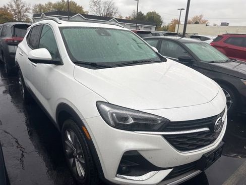Used 2023 Buick Encore GX Essence w/ Advanced Technology Package image 5