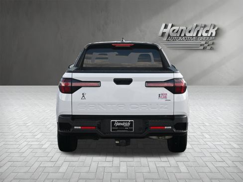 Used 2022 Hyundai Santa Cruz SEL AWD/4WD image 8