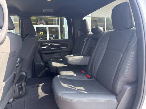 Certified 2025 RAM 2500 Big Horn AWD/4WD image 12