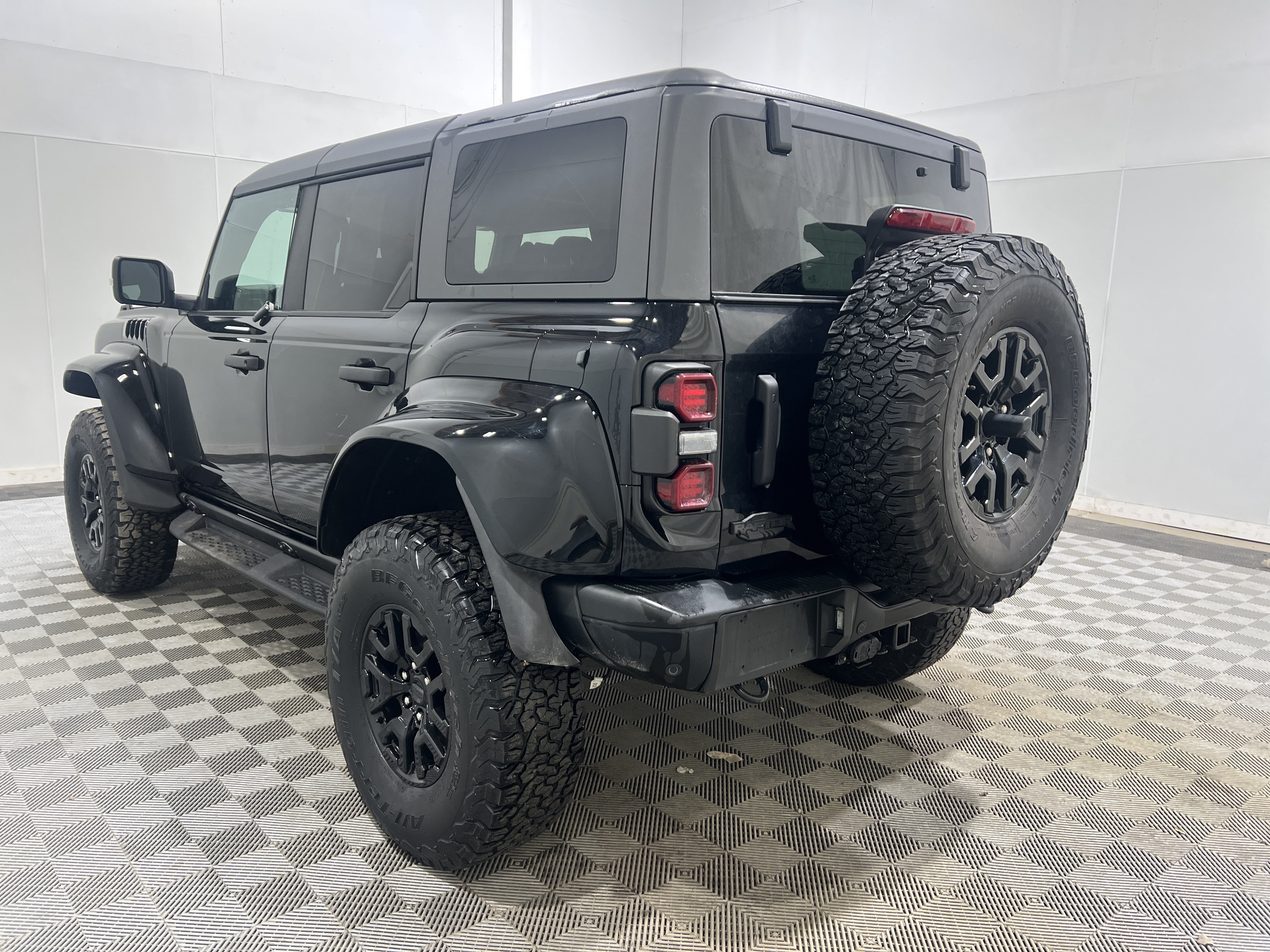 Used 2024 Ford Bronco Raptor w/ Interior Carbon Fiber Pack 6 AWD/4WD image 2