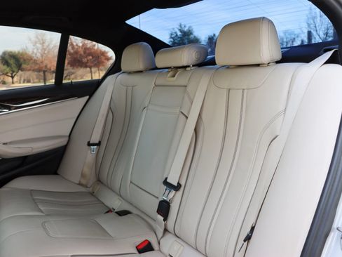 Used 2017 BMW 540i xDrive AWD/4WD image 17