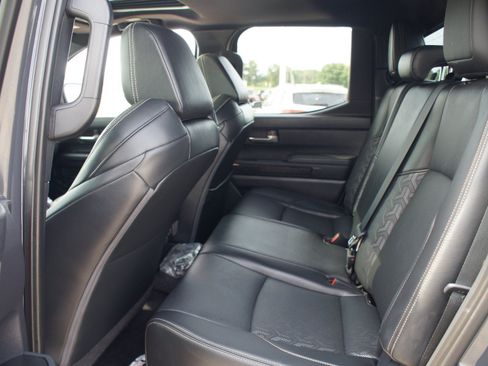 Used 2025 Toyota Tacoma Limited AWD/4WD image 15