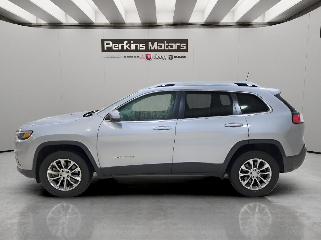 Used 2019 Jeep Cherokee Latitude Plus AWD/4WD image 3