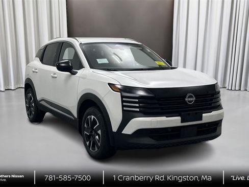 New 2026 Nissan Kicks SV w/ Cold Weather Package image 3