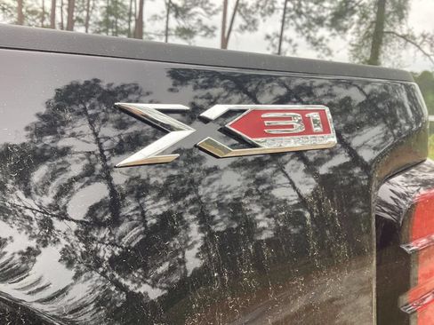 New 2026 GMC Sierra 2500 SLT w/ SLT Premium Package AWD/4WD image 12