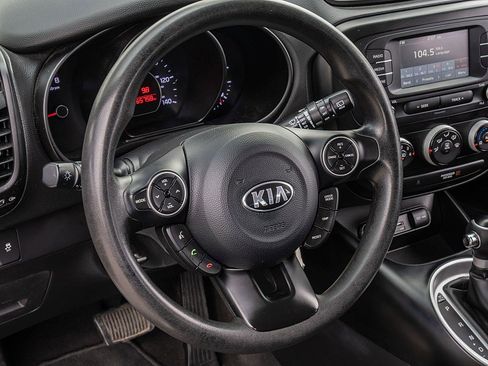 Used 2019 Kia Soul image 24