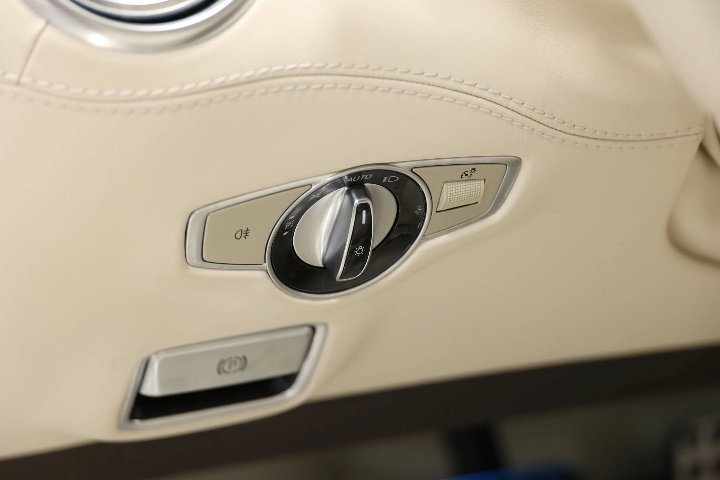 Used 2019 Mercedes-Benz S 560 4MATIC Coupe image 24