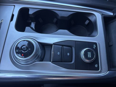 Certified 2022 Ford Explorer XLT w/ Equipment Group 202A image 31