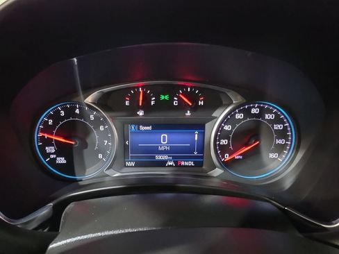 Used 2021 Chevrolet Equinox LT w/ Driver Convenience Package FWD image 10
