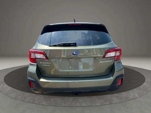 Used 2018 Subaru Outback 2.5i Premium AWD/4WD image 6