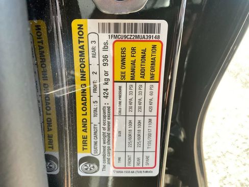 Used 2021 Ford Escape SEL image 30