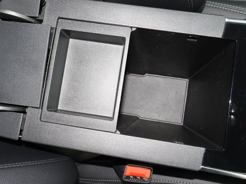Used 2025 Chevrolet Equinox LT w/ Convenience Package II FWD image 28