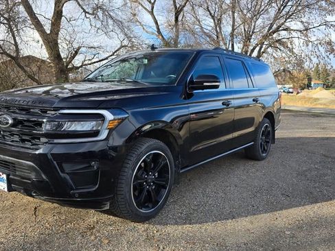 Used 2022 Ford Expedition Max Limited image 2