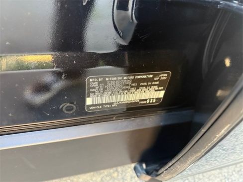 Used 2022 Mitsubishi Outlander SE image 36