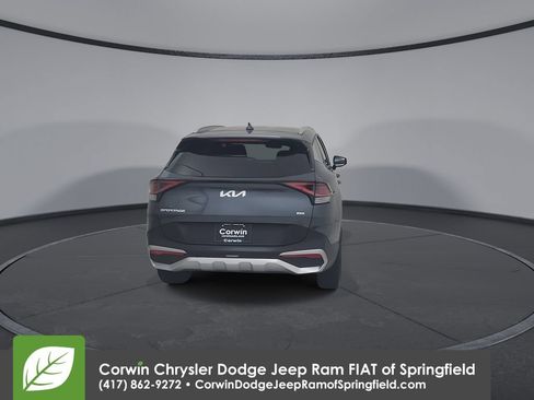 Used 2023 Kia Sportage EX AWD/4WD image 13