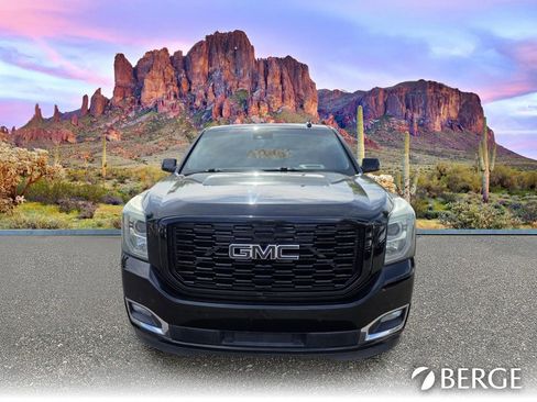 Used 2016 GMC Yukon XL Denali w/ Open Road Package AWD/4WD image 10