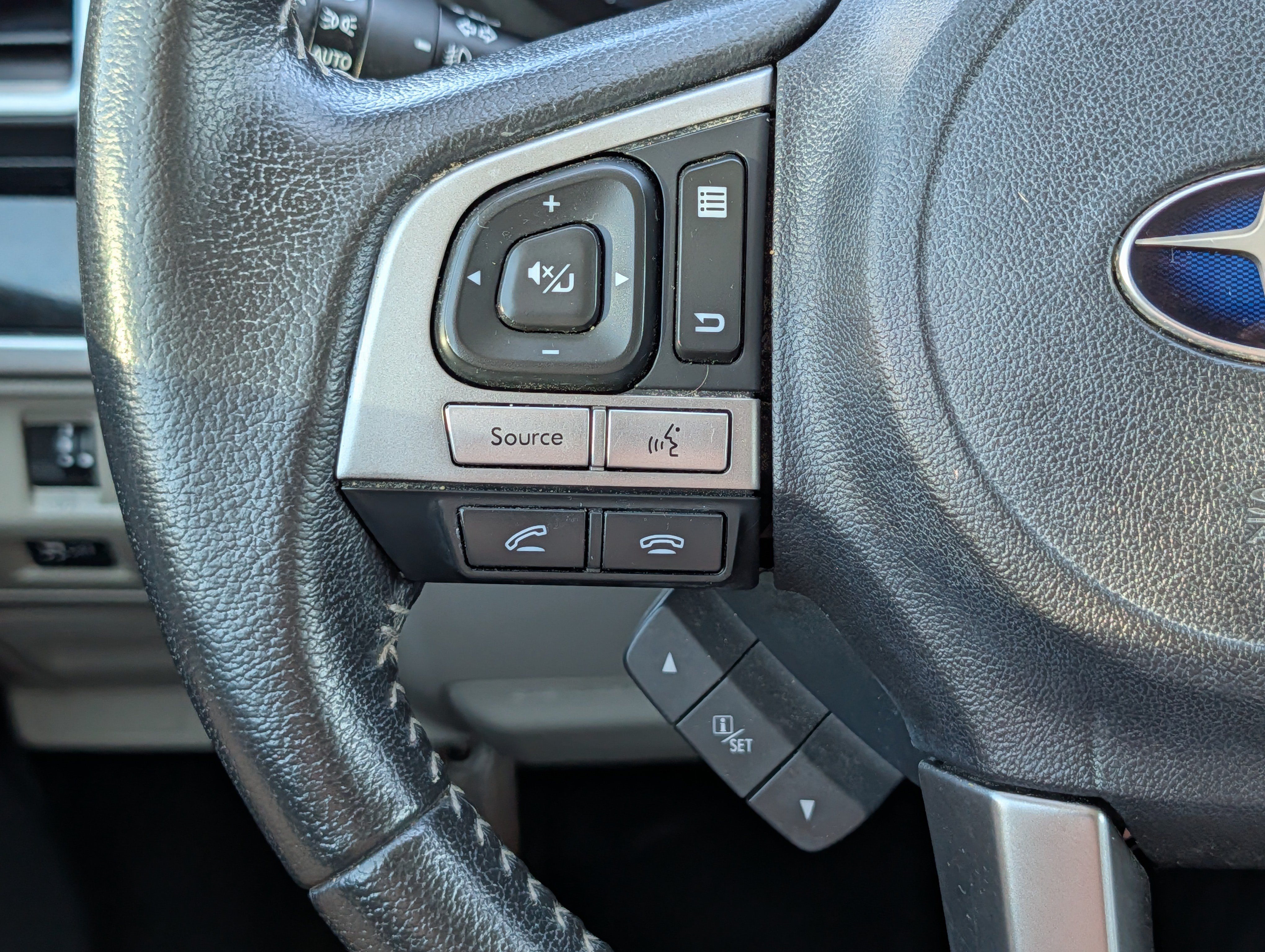 Used 2018 Subaru Forester 2.5i Limited AWD/4WD image 31