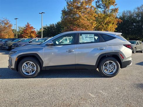 New 2026 Hyundai Tucson SE image 3