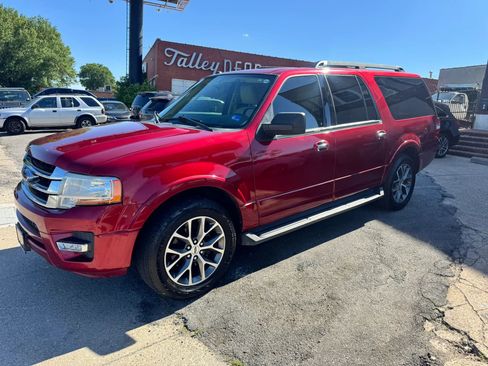 Used 2017 Ford Expedition EL XLT w/ Equipment Group 202A RWD image 6