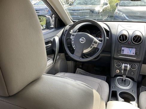 Used 2011 Nissan Rogue SV w/ SL Pkg AWD/4WD image 17
