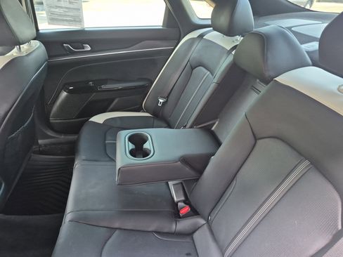 Used 2025 Kia K5 GT-Line w/ GT-Line Premium Package FWD image 16