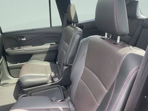 Used 2021 Honda Pilot Black Edition image 18
