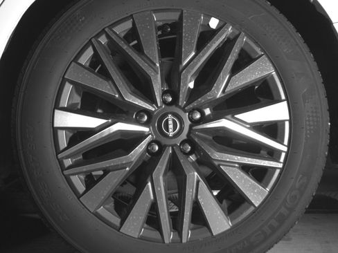 Used 2025 Nissan Altima 2.5 SV image 14