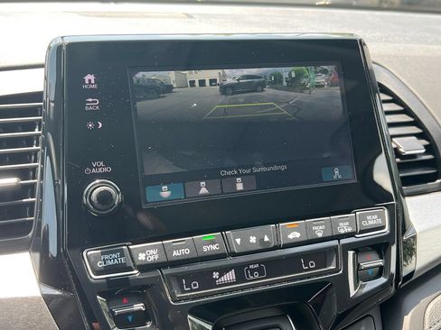 Used 2023 Honda Odyssey EX-L image 23