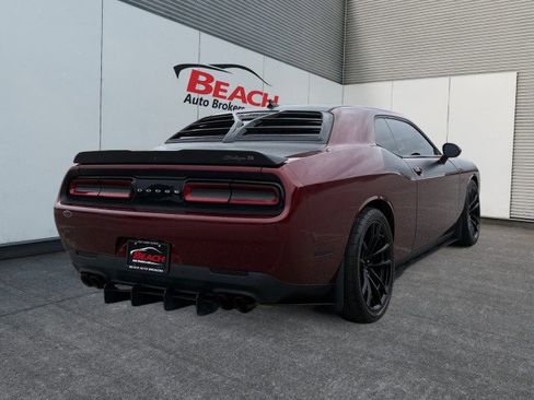 Used 2018 Dodge Challenger T/A image 13