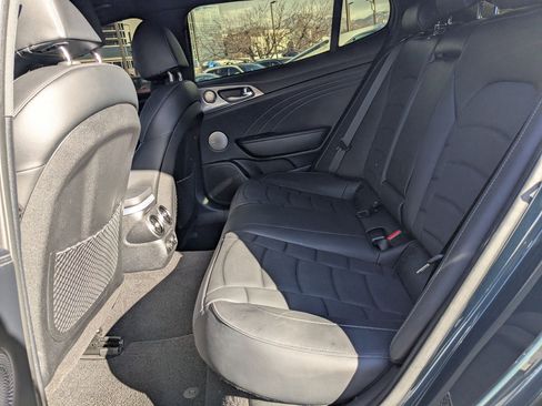 Used 2023 Kia Stinger GT2 image 30