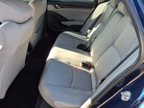 Used 2018 Honda Accord LX image 13