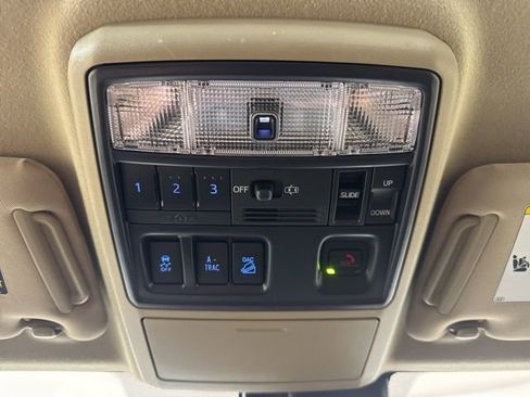 Used 2023 Toyota 4Runner Limited image 14