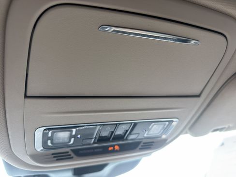 Used 2022 Lincoln Aviator Reserve AWD/4WD image 29