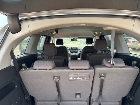 Used 2018 Honda Odyssey EX image 21