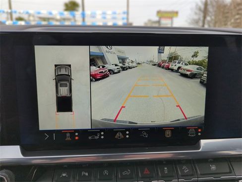 Used 2025 Chevrolet Silverado 1500 LTZ image 24