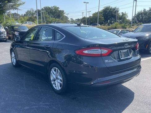 Used 2014 Ford Fusion SE w/ Equipment Group 202A FWD image 5