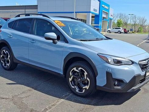 Used 2022 Subaru Crosstrek 2.5i Limited w/ Moonroof Package 2 AWD/4WD image 2