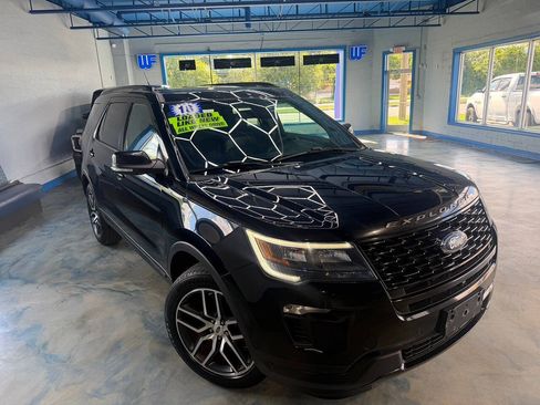 Used 2018 Ford Explorer Sport AWD/4WD image 4