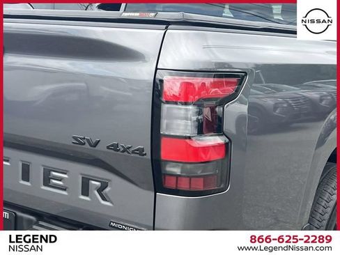 Used 2023 Nissan Frontier SV w/ Midnight Edition Package AWD/4WD image 10