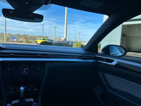 Used 2023 Volkswagen Arteon SEL image 10