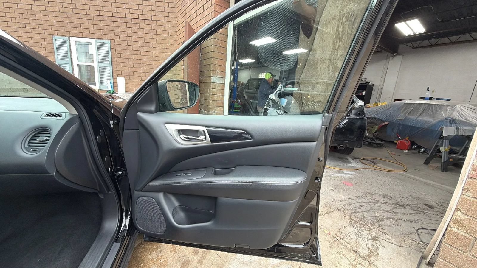 Used 2020 Nissan Pathfinder S AWD/4WD image 16