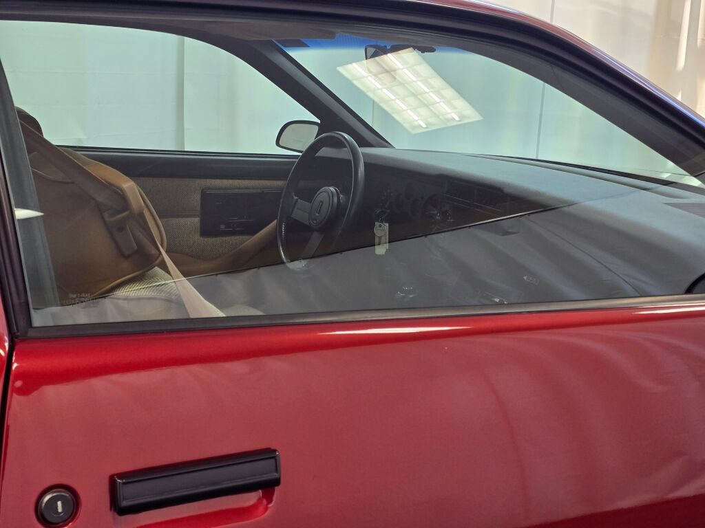 Used 1988 Chevrolet Camaro IROC-Z RWD image 23